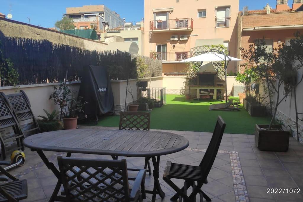 סנט פליו דה יוברגאט Precioso Apartamento Con Magnifico Patio. מראה חיצוני תמונה